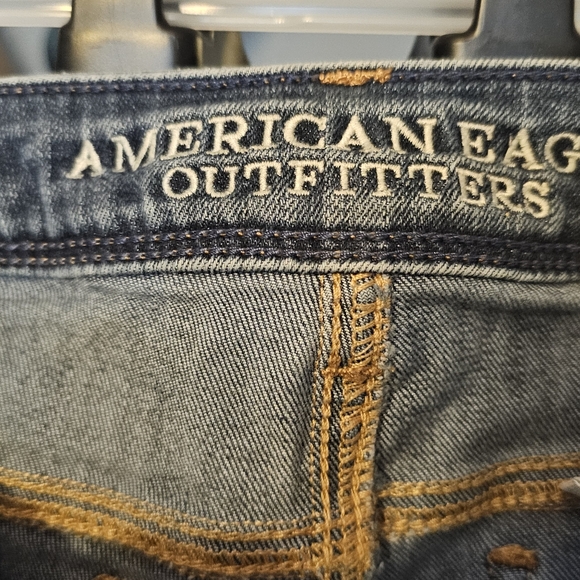 AMERICAN EAGLE OUTFITTERS- STRAIGHT LEG - SIZE 2 - Picture 4 of 4